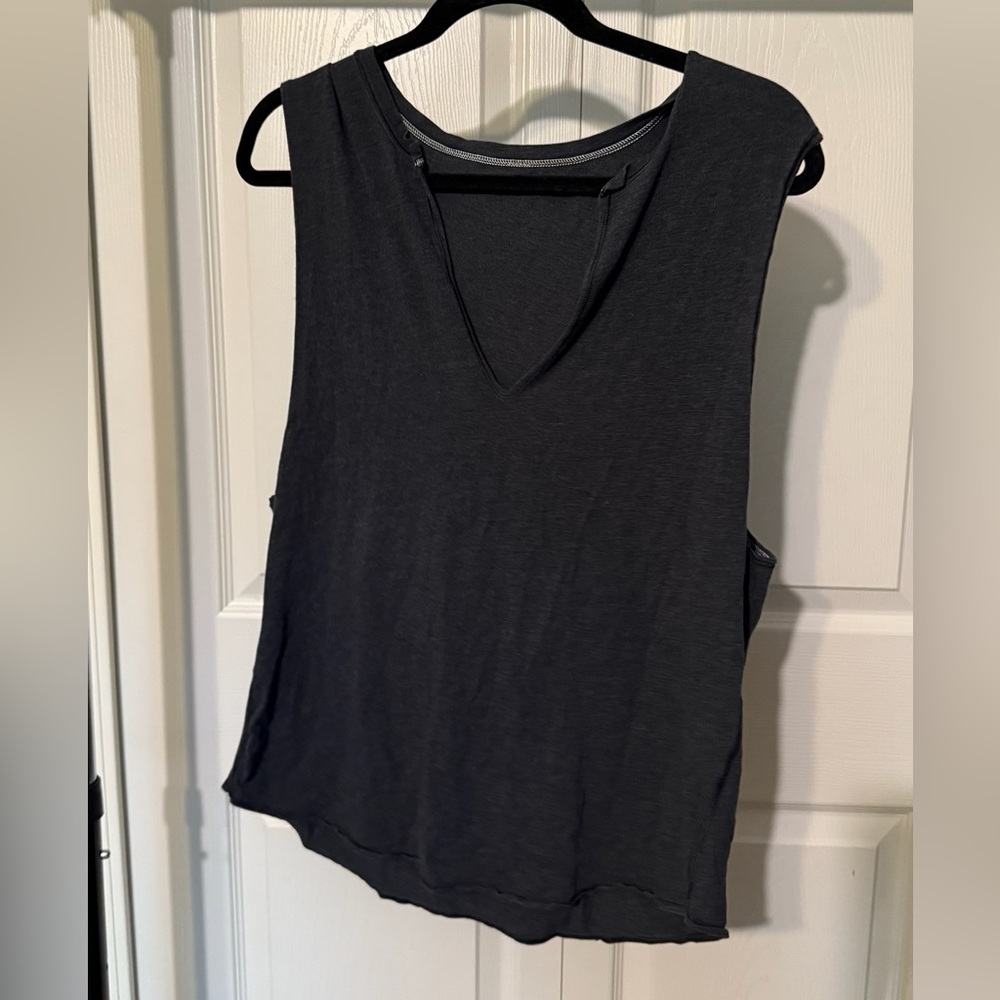 Lululemon Sleeveless Workout Shirt